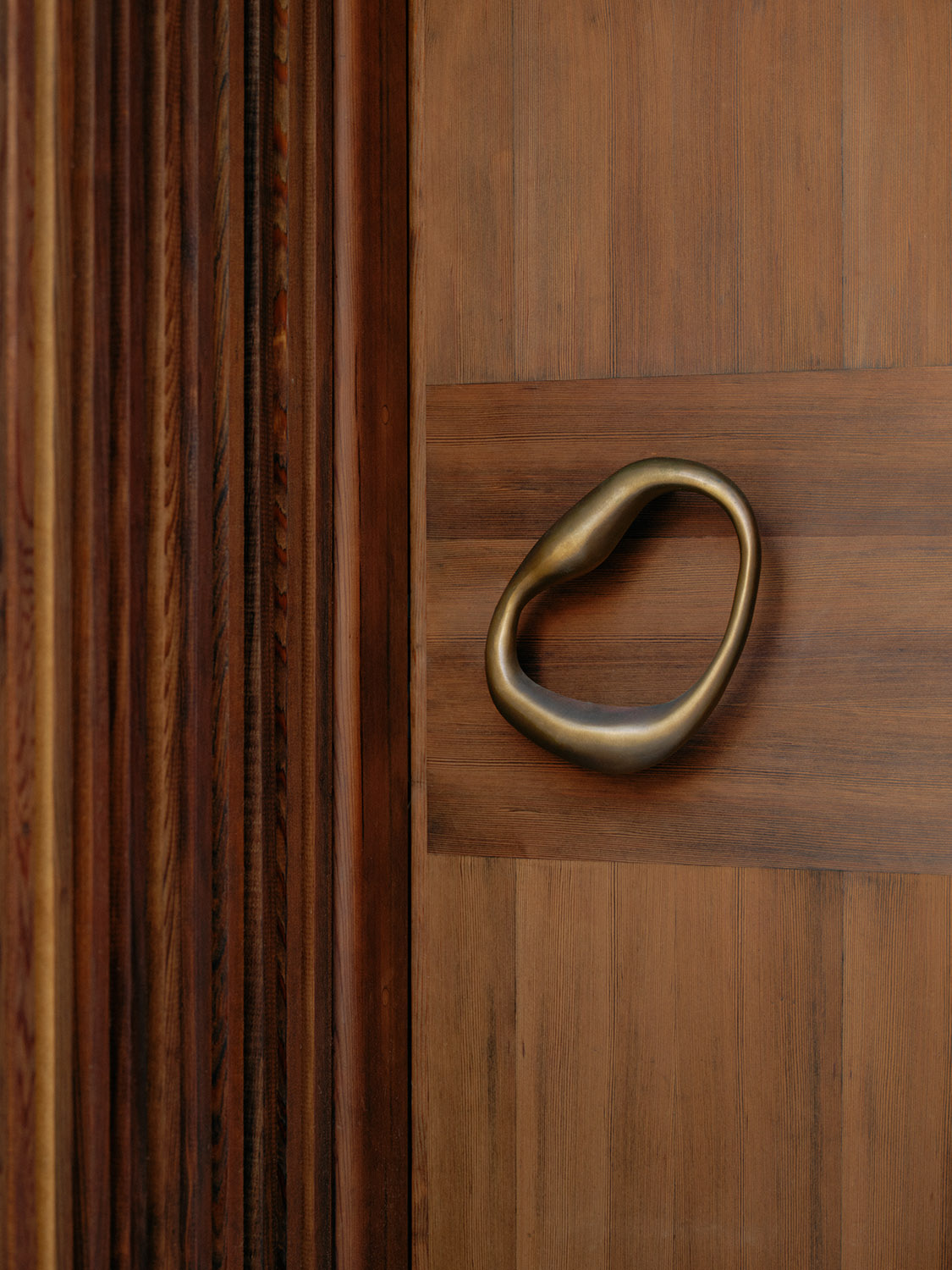 The Amoeba handle by Philip Watts Design, featured in ‘Daddy Cool’ by Pattern Studio.