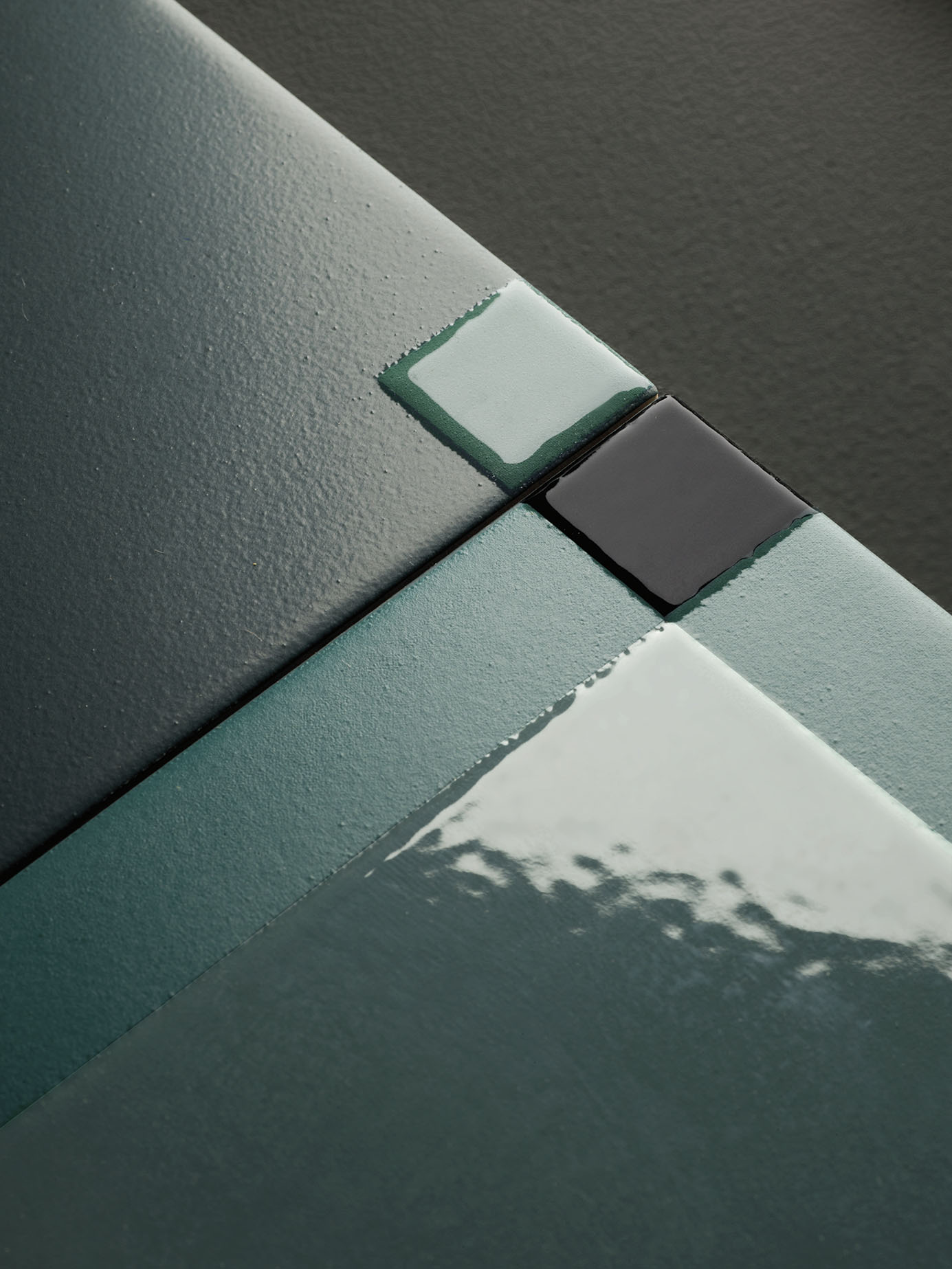 Homage to the Square collection by Mutina.